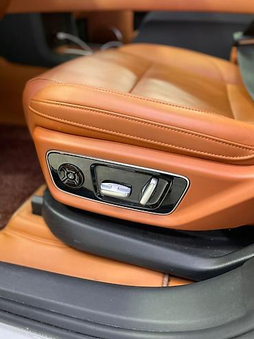 Lixiang: Lixiang L7: 2024 г., 1.5 л, Робот, Гибрид, Кроссовер — 17