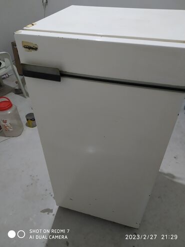 холодильник б у куплю: Холодильник Biryusa, Б/у, Однокамерный