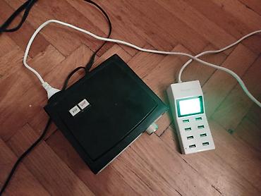 Stari uređaji: Retro stari TV konverter UHF/VHF El Nis kolekcionarska.Punjac za — 8