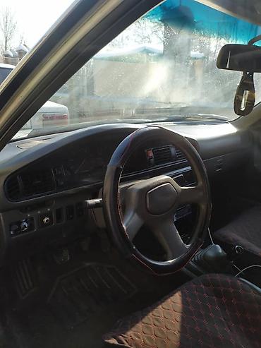 Mazda: Mazda 626: 1989 г., 2 л, Механика, Бензин, Седан — 7