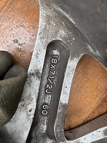 Диски: Литые Диски R 18 Комплект, отверстий - 5, Б/у — 14