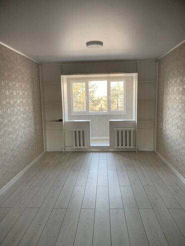 снять квартиру в токмаке запорожская область: 3 комнаты, 58 м², 104 серия, 4 этаж, Евроремонт