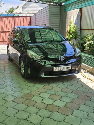 Toyota: Toyota Prius: 2016 г., 1.8 л, Автомат, Гибрид, Универсал