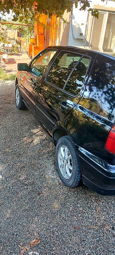 Volkswagen: Volkswagen Golf: 1994 г., 1.4 л, Механика, Бензин, Хэтчбэк — 10