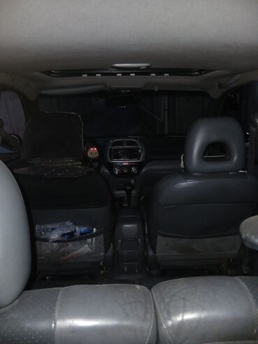 Toyota: Toyota RAV4: 0.2 l | 2002 il Ofrouder/SUV — 3