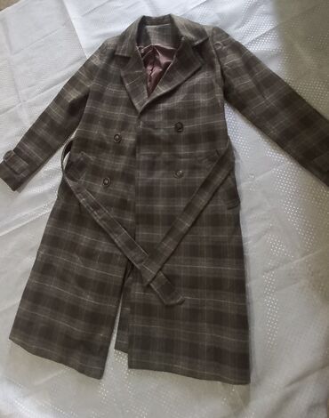 с мехом чернобурка с: Пальтолор, 4XL (EU 48)