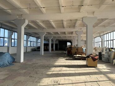 Binalar: Razində, Fidan şadlıq sarayı yolunda, Grandmartın yaxınlığında, 5 — 7