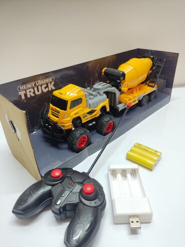 спичечный домик: Радиоуправляемый строительный грузовик с миксером (Heavy Loader