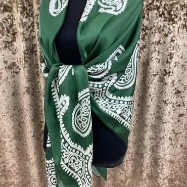 Baş geyimləri: Kelagâyi 100 % silk.olcusü 140/140 eni üzunu.ýenidir,qutu elavə 5 — 18