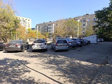 чуйск: 3 комнаты, 61 м², Аламединский рынок / базар 105 серия, 5 этаж, Старый ремонт — 2