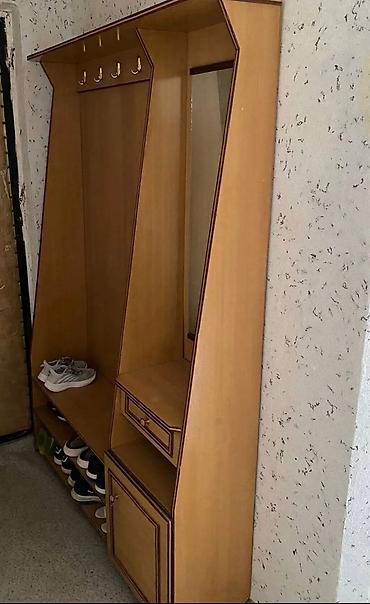 Гарнитуры для прихожей: Прихожка 2000 сом + детская кровать с люлькой и тумбой 8000 сом + шкаф at lalafo.kg — 2 Гарнитуры для прихожей: Прихожка 2000 сом + детская кровать с люлькой и тумбой 8000 сом + шкаф — 2