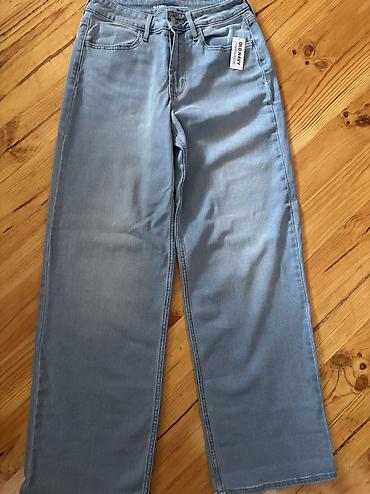 karabağ şamahı bilet: Cinsler -Colins,Bershka,Old Navy -hamisi teze-25 AZN Hoodie-GAP-M — 3