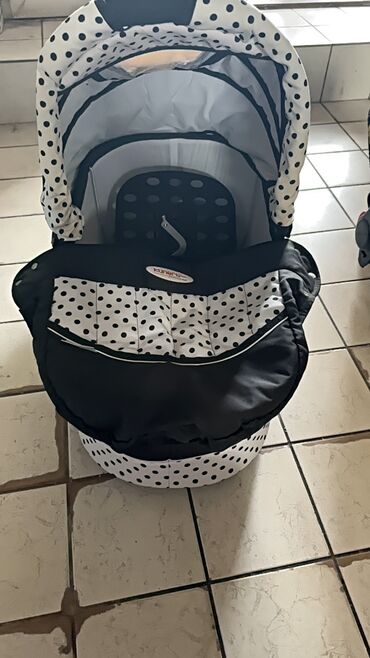 Kolica za bebe: Prodajem kolica za bebu. Kolica su kao nova. Sve je funkcionalno — 4