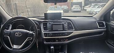 Toyota: Toyota Highlander: 2017 г., Автомат, Внедорожник — 10