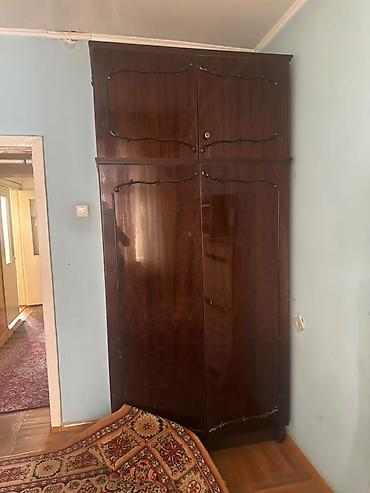 Зал үчүн гарнитуралар: Что в наличии: 🛏 Спальня: 2 односпальные кровати с матрасами — 2