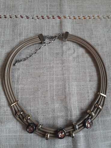 Наборы украшений: БИЖУТЕРИЯ из Германии, недорого: серьги, браслеты, подвески, ожерелья at lalafo.kg — 21 Наборы украшений: БИЖУТЕРИЯ из Германии, недорого: серьги, браслеты, подвески, ожерелья — 21