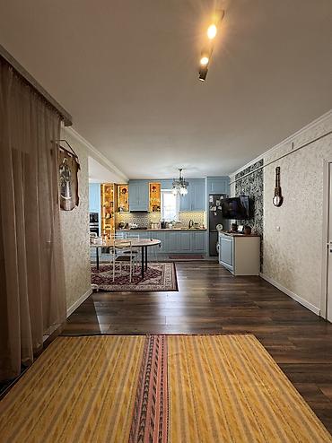 Продажа коттеджей и домов: ✨Продаётся дом в с. Новопавловка (Бишкек)✨ 🏡Характеристики: • Участок — 8