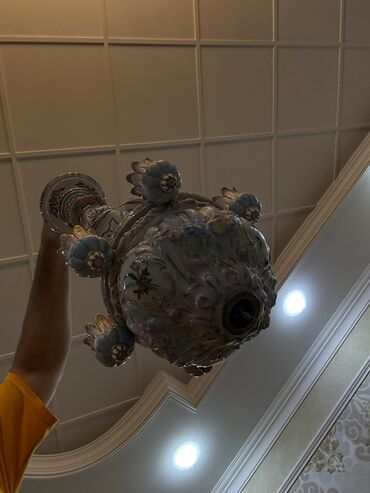 Çilçıraqlar: Çılçıraq, 6 lampa, Farfor — 9