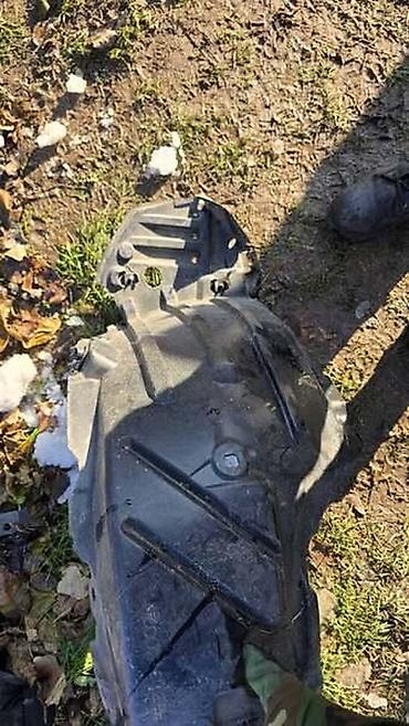 avion na sprat: POTKRILO PL 4 GEN ZA TOYOTA YARIS | Toyota Yaris prednje levo — 2