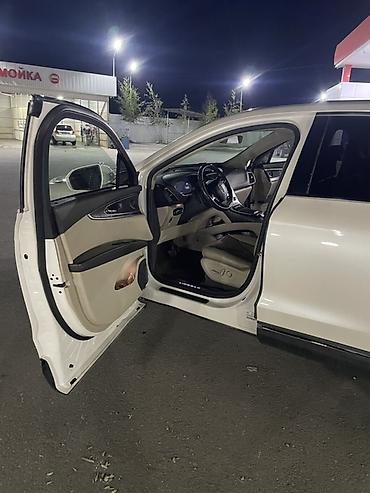 jak авто: Lincoln : 2019 г., 2 л, Автомат, Бензин, Кроссовер — 9