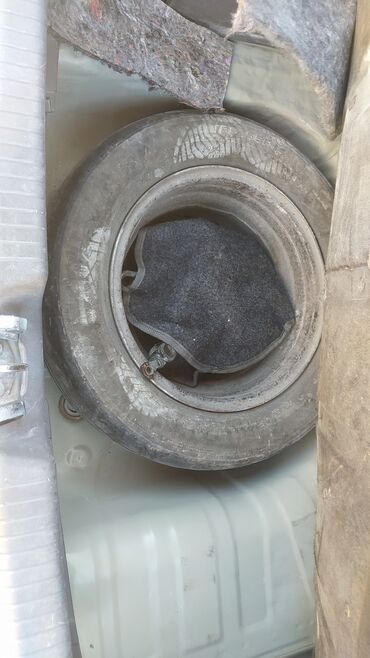 Kia: Kia Rio hatchback – gümüşü rəngdə, kompakt və qənaətcil şəhər — 13