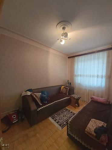 qebelede ev satilir: Bakı, 4 otaqlı, Köhnə tikili, 85 kv. m — 1