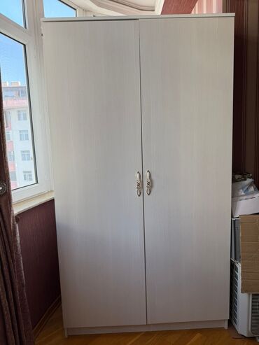 Divanlar: Qarderob, paltar dolabı