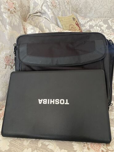 noutbuk toshiba: İşlənmiş Toshiba, 14 ", 512 GB, Ünvandan götürmə