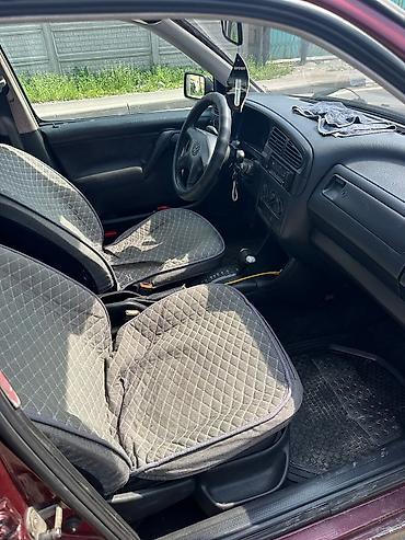 camry 1997: Volkswagen Vento: 1997 г., Седан — 6