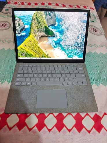 ноутбук за 15 тысяч: Ноутбук, Microsoft Surface, 8 ГБ ОЗУ, Intel Core i5, 13.5 ", Б/у, Для несложных задач, память SSD