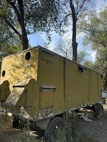 прицеп тегач: Передвижной вагон-дом на одноосном прицепе Описание: - Металлический — 2