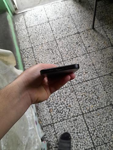 ikinci el ayfon 12 pro max: IPhone 15, 128 GB, Qara, Barmaq izi, Face ID, Simsiz şarj — 7