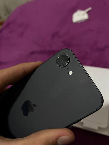 iphone cr: IPhone 16e, Новый, 128 ГБ, Черный, Коробка, 96 % — 6