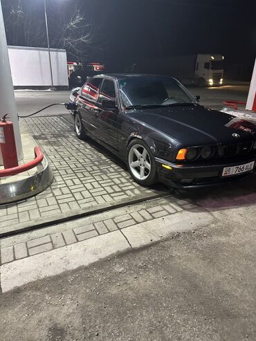 вмв 525 е34: BMW 525: 1993 г., 2.9 л, Механика, Бензин, Седан