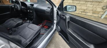 Opel: Opel Astra: 1.8 l | 1999 il 285600 km Universal — 11