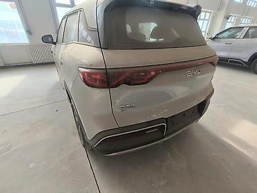 BYD: BYD Yuan Up: 2025 г., Автомат, Электромобиль, Кроссовер — 9