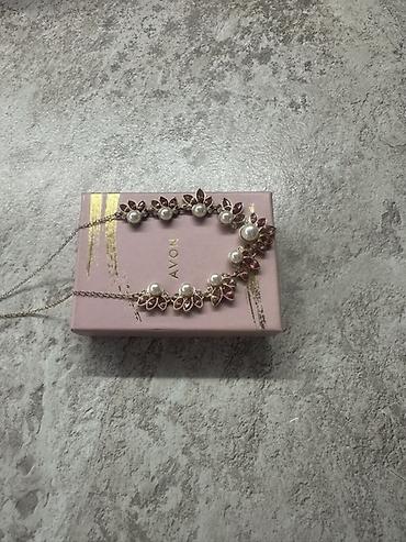 Бижутерия: Колье AVON с жемчужными вставками и кристаллами - Элегантное колье на — 1