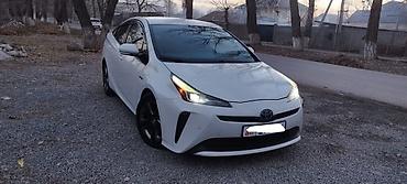 Toyota: Toyota Prius: 2019 г., 1.8 л, Вариатор, Гибрид at lalafo.kg — 1 Toyota: Toyota Prius: 2019 г., 1.8 л, Вариатор, Гибрид — 1