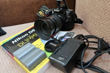 Фотоаппараты: Профессиональная зеркальная фотокамера nikon d90 в прекрасном