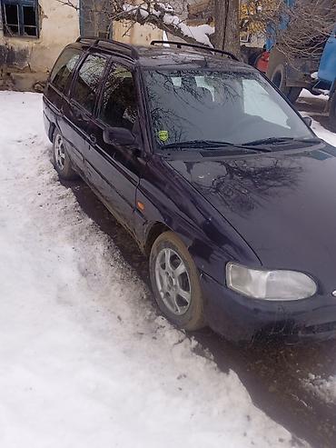 escort: Ford Escort: 1995 г., 1.6 л, Механика, Бензин, Универсал — 9