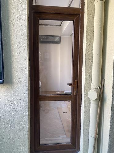 Plastik (PVC) giriş qapısı – şüşəli model - Material: keyfiyyətli PVC