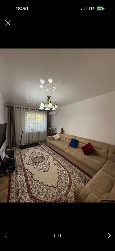 sofa: Угловой диван, C подушками — 1