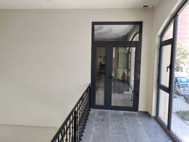 Digər kommersiya daşınmaz əmlakı: 28may metrosunun yaxınlığında yerləşən ümumi sahə 145 kv/m olan 5 — 5