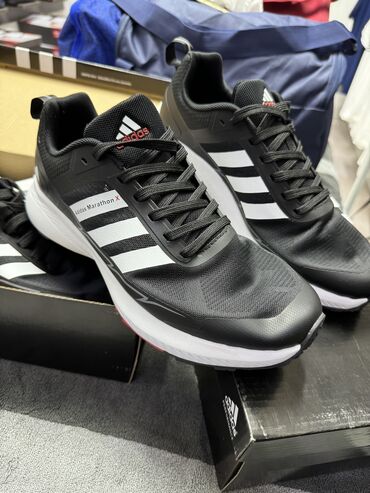 бутсы adidas: СКИДКА 💥 Кроссовки Adidas Marathon x Не оригинал но качество очень