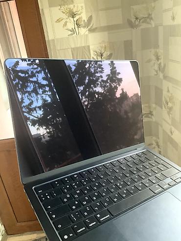 usb: Apple MacBook Air (M4) – Midnight rəng Şəxsi istifadədə olub. Demək — 6