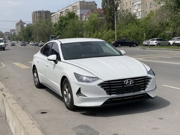 прицеп на машине: Hyundai Sonata: 2019 г., 2 л, Типтроник, Газ, Седан