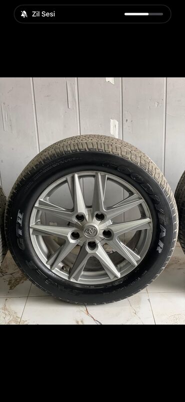 Şin, disk və təkərlər üçün digər aksessuarlar: İşlənmiş Disk təkər Toyota 285 / 50 / R 20, 5 Boltlu