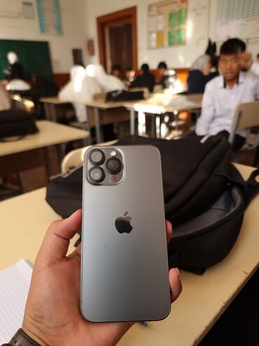 чехлы айфон 12 про макс: IPhone 15 Pro Max, Black Titanium, Кабель, 79 %