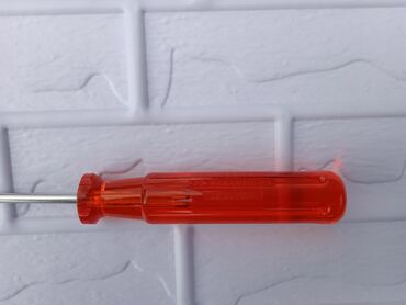 Šrafcigeri i električni odvijači: Srafcigeri Swiss Tools novi. PB 100.4-0x6,5 cena 4evra PB — 3