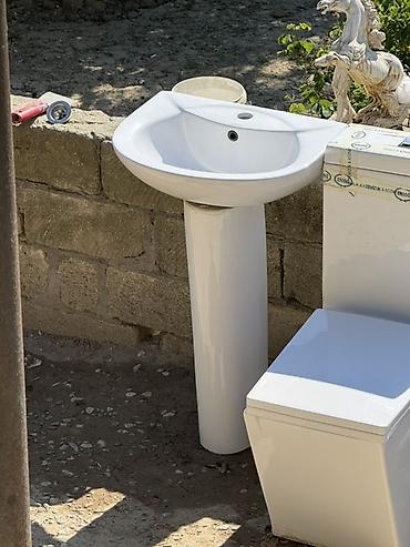 keramik: Hamam üçün tam dəst keramika santexnika - Unitaz: kvadrat xətli — 1